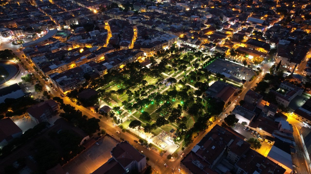 Akhisar’ın ’Central Park’ı tamamlandı
