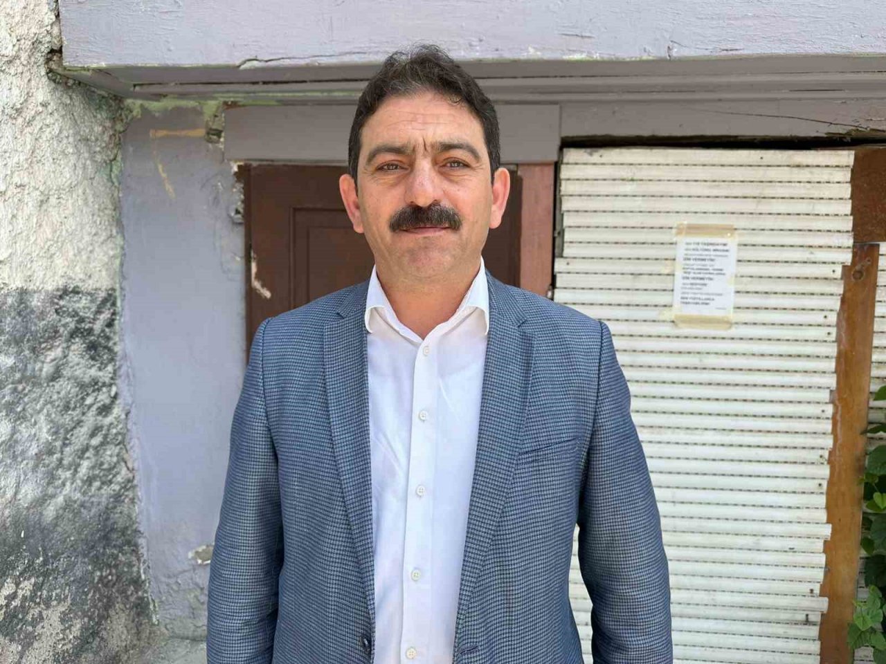 Özcan, "Büyükşehir yanlış yapıyor"