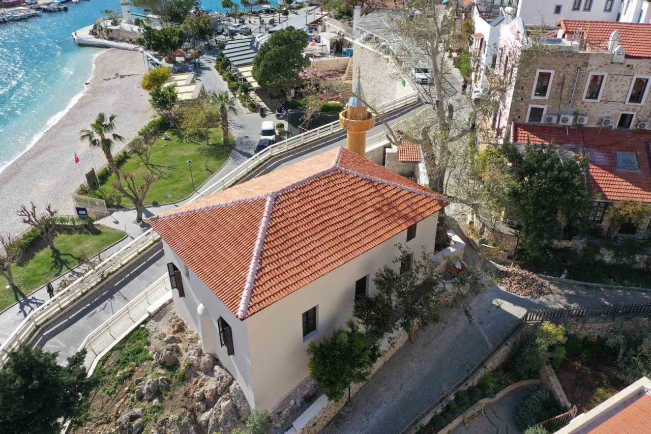 Kaş’taki 142 yıllık Lami Bey Camii’nin restorasyonu tamamlandı