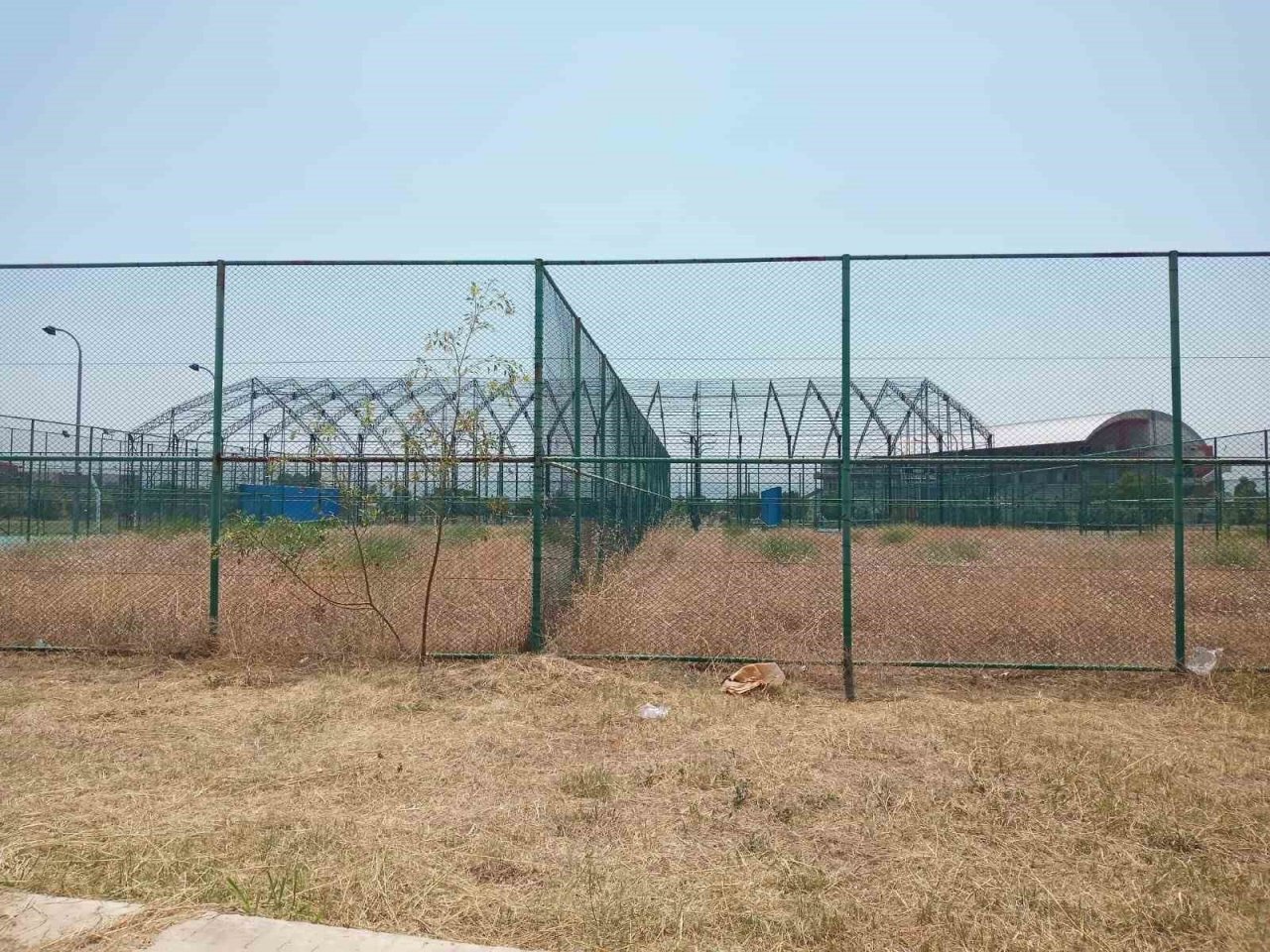 ADÜ sahipsiz kaldı, milyonluk yatırımlar çürümeye terk edildi