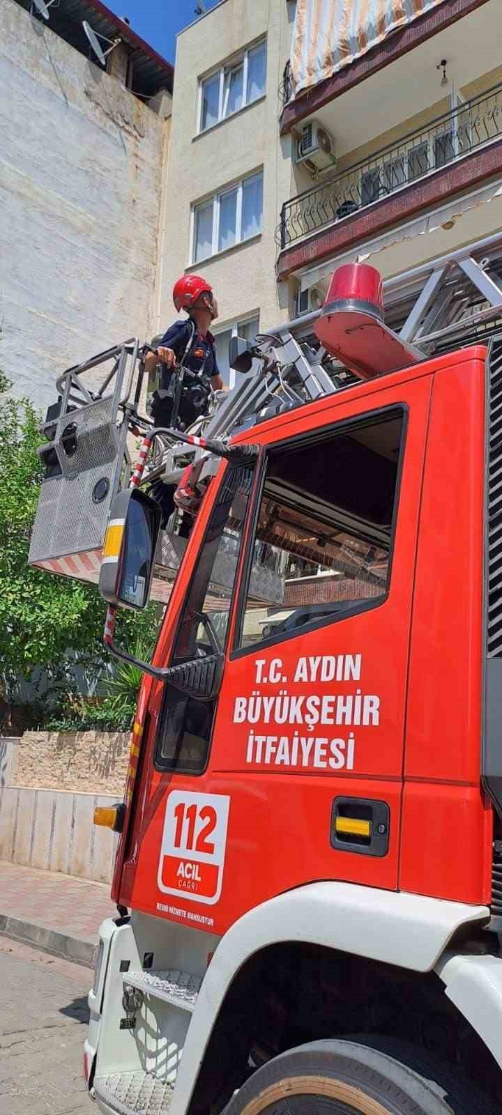 Çevreye yayılan kötü koku ekipleri harekete geçirdi