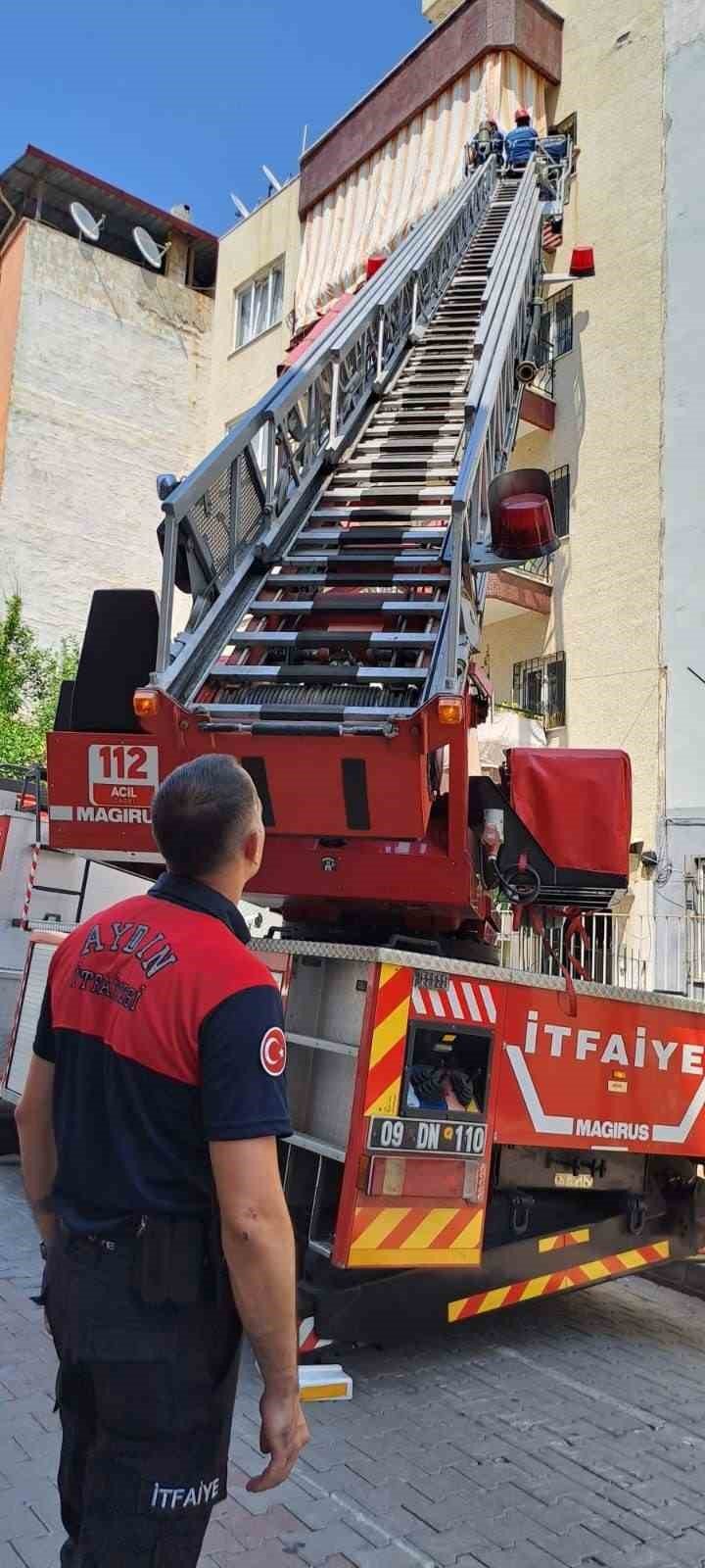 Çevreye yayılan kötü koku ekipleri harekete geçirdi