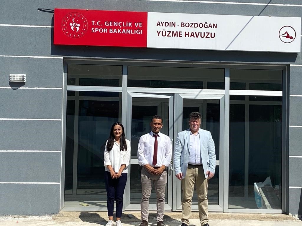 Bozdoğan yarı olimpik yüzme havuzu gün sayıyor