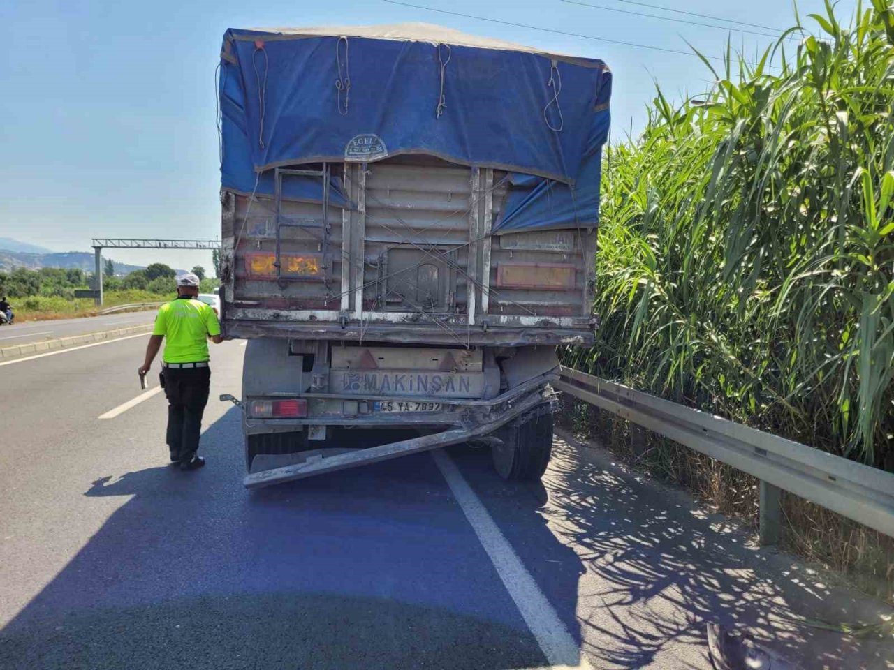 Emanet aldığı otomobil sonu oldu: 1 ölü