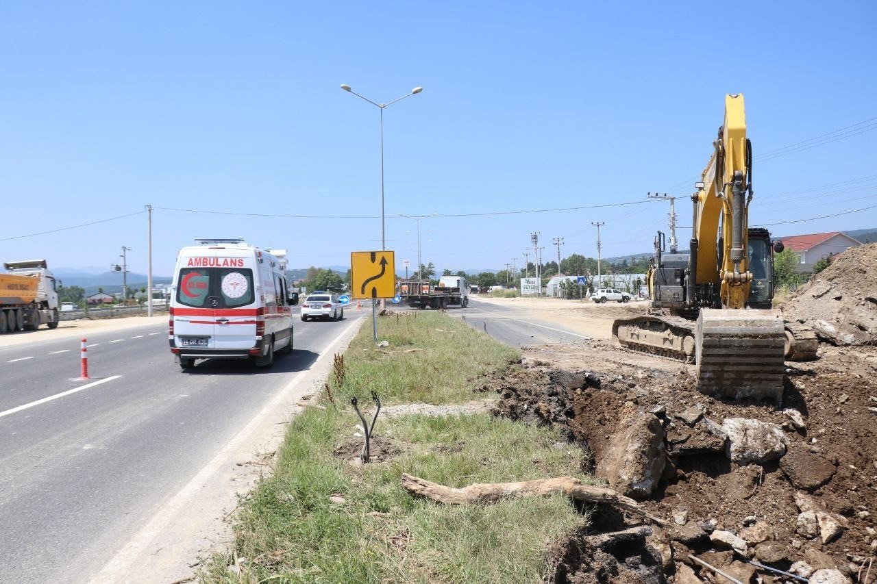 Selin hasar verdiği D-100 kara yolunda onarım çalışması başlatıldı