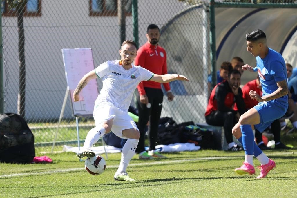 Hazırlık maçı: Corendon Alanyaspor: 3 - Ç. Rizespor: 1