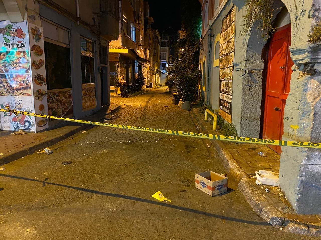 Fatih’te iki grup arasında çıkan silahlı çatışma bekçilerin müdahalesiyle durduruldu