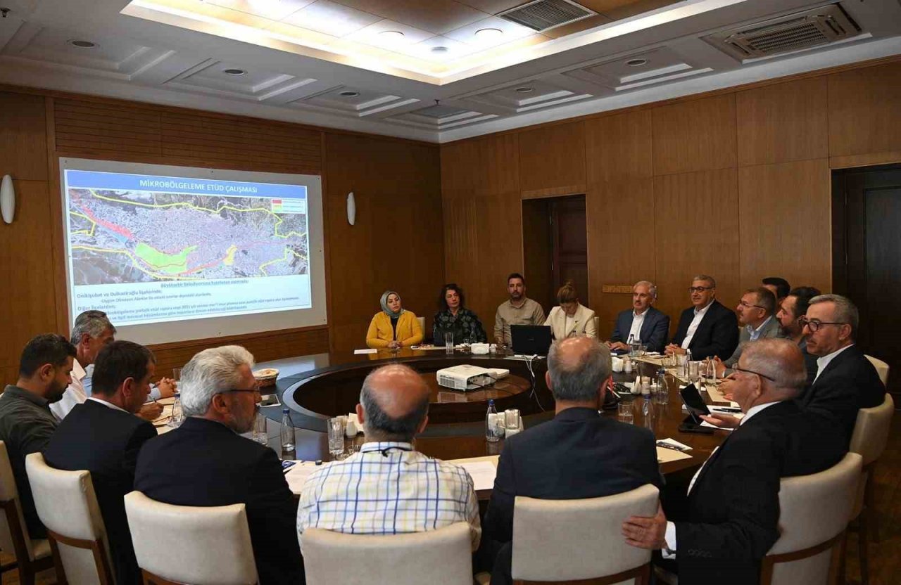 Sağlam zeminlerdeki inşaatların ruhsattaki hakları devam edecek