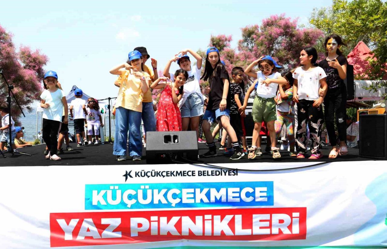 Küçükçekmeceliler yaz pikniğinde bir araya geldi