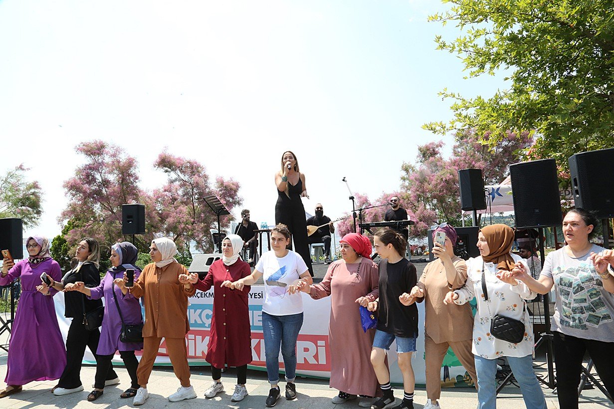 Küçükçekmeceliler yaz pikniğinde bir araya geldi