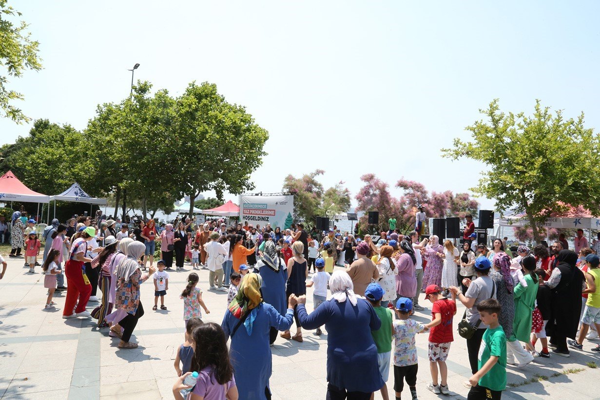 Küçükçekmeceliler yaz pikniğinde bir araya geldi