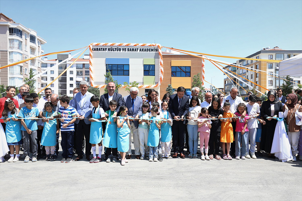 kultur-ve-sanat-akademisi-acildi-1.jpg