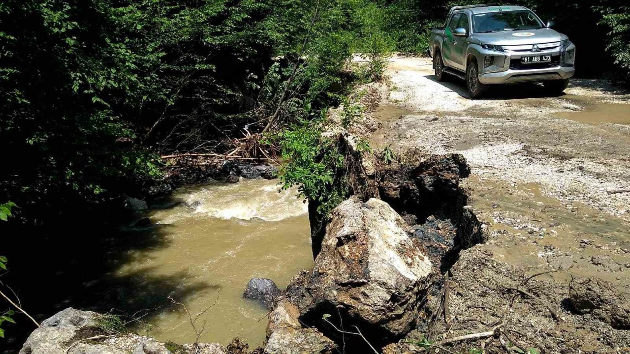 Kütahya OBM’den selden etkilenen bölgelere personel ve alet ekipman desteği