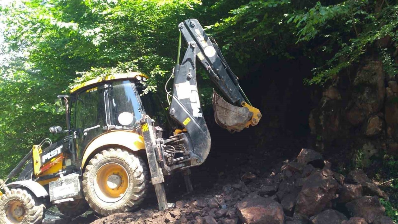Kütahya OBM’den selden etkilenen bölgelere personel ve alet ekipman desteği