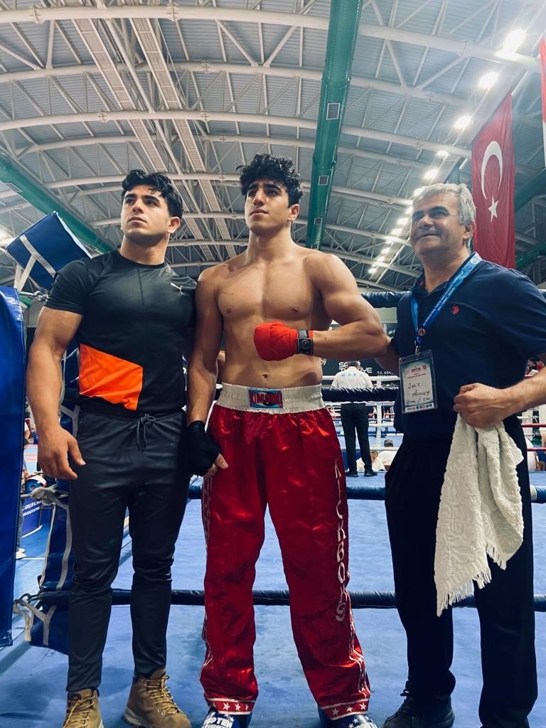 Cizreli milli sporcu Çelik, Türkiye Kick Boks Şampiyonası’nda şampiyon oldu