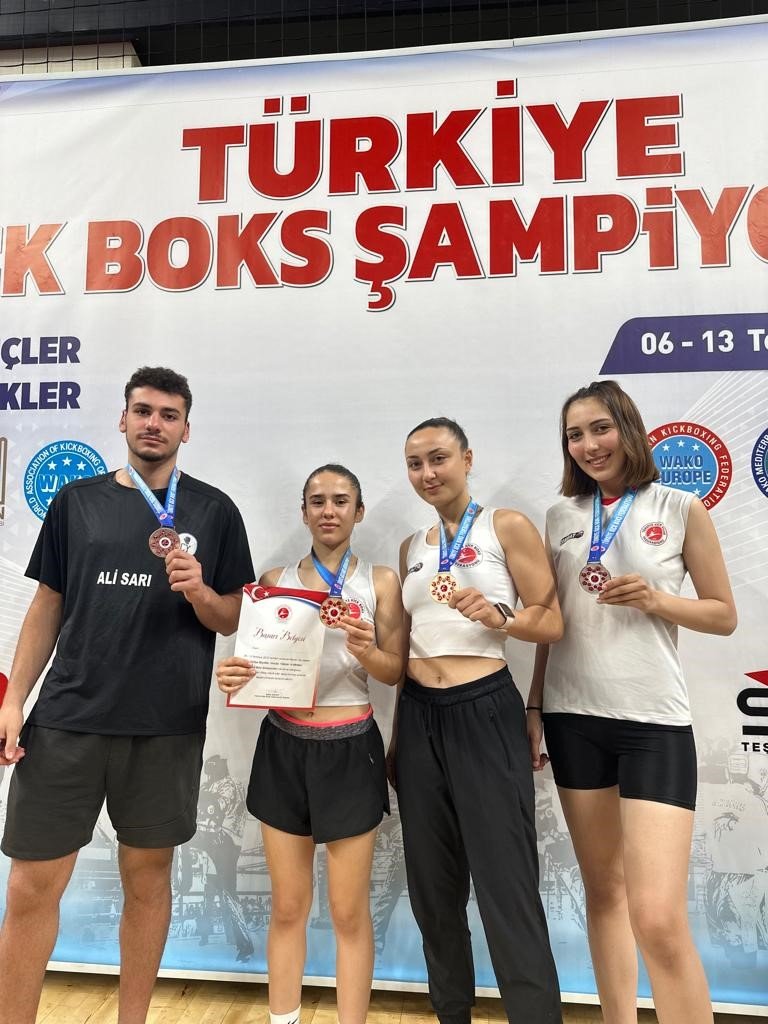 Muğlalı sporcular şampiyonaya damga vurdu, madalyaları topladı