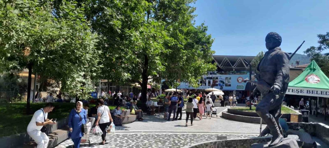 Efe parkı vatandaşların hizmetine açıldı