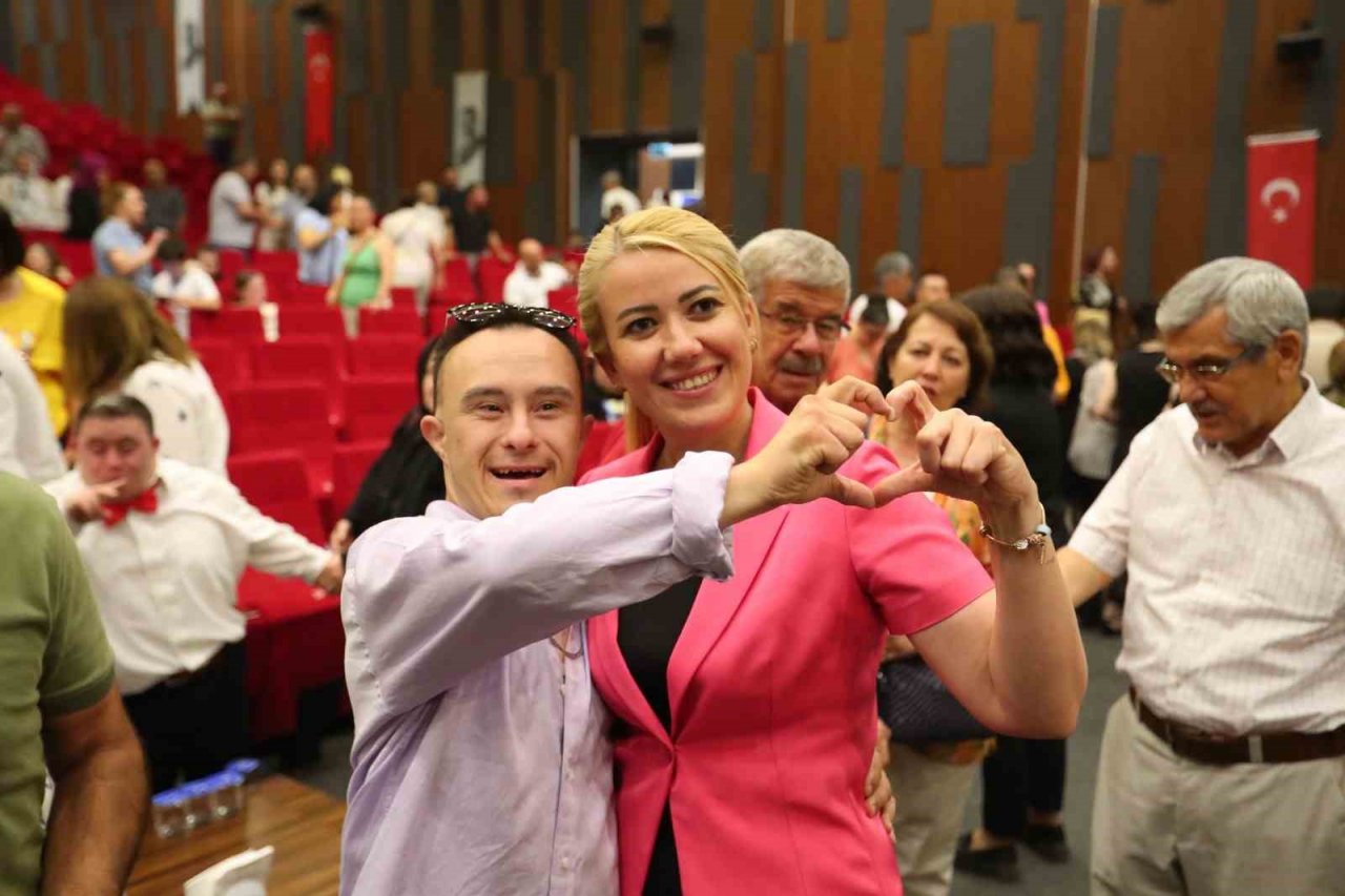 Cumhuriyetin 100 yıllık gelişimi anlatıldı