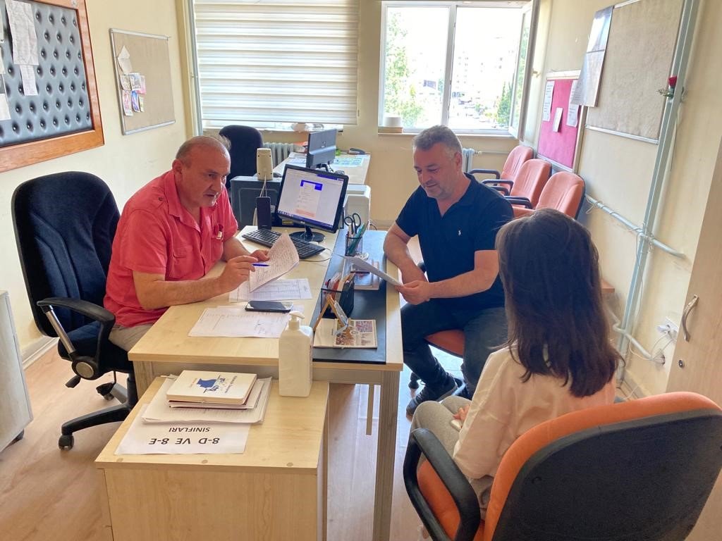 LGS tercih sürecinde öğrencilere destek