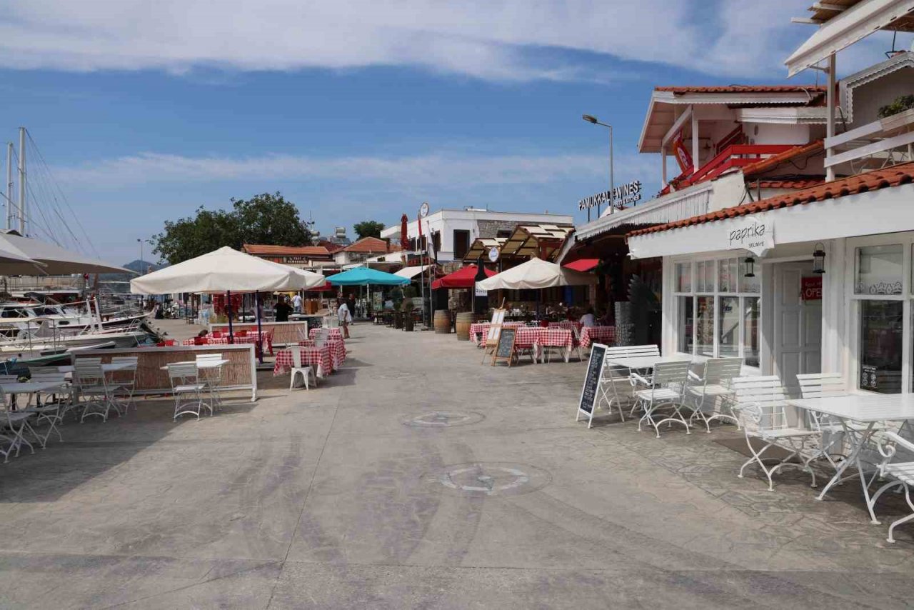 Marmaris’te 4 yılda 92 bin km yol yapıldı