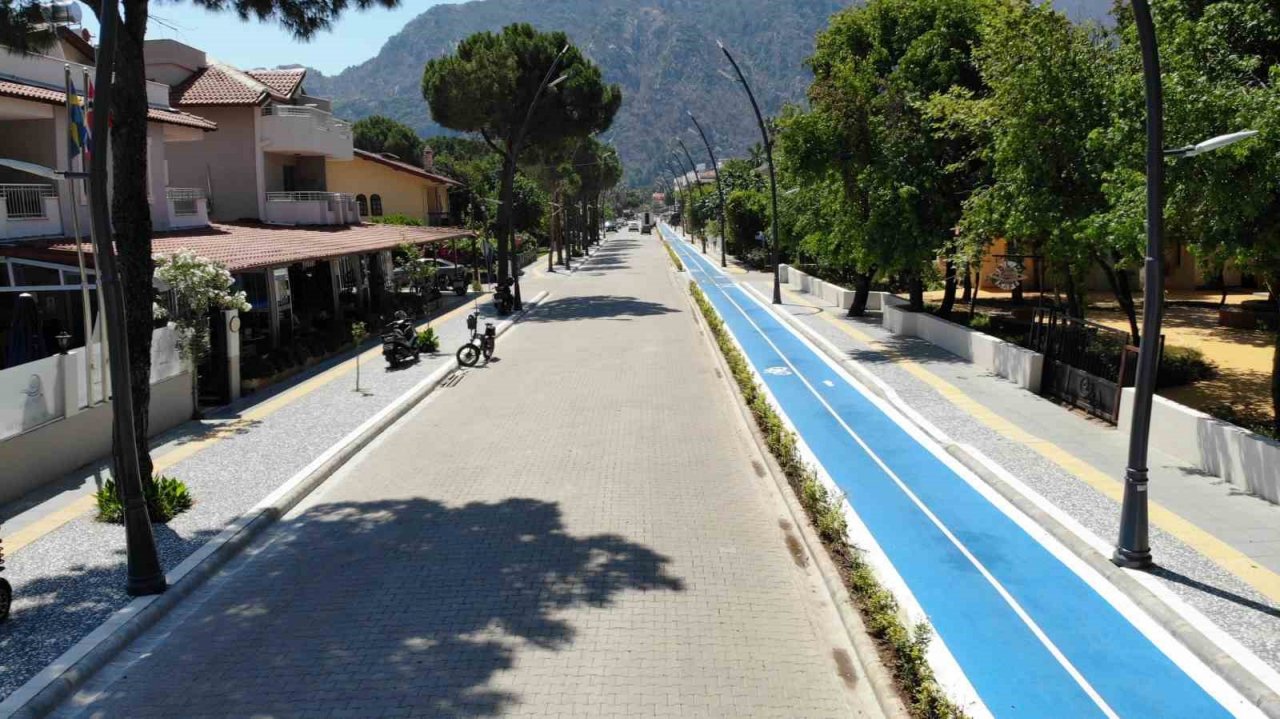 Marmaris’te 4 yılda 92 bin km yol yapıldı