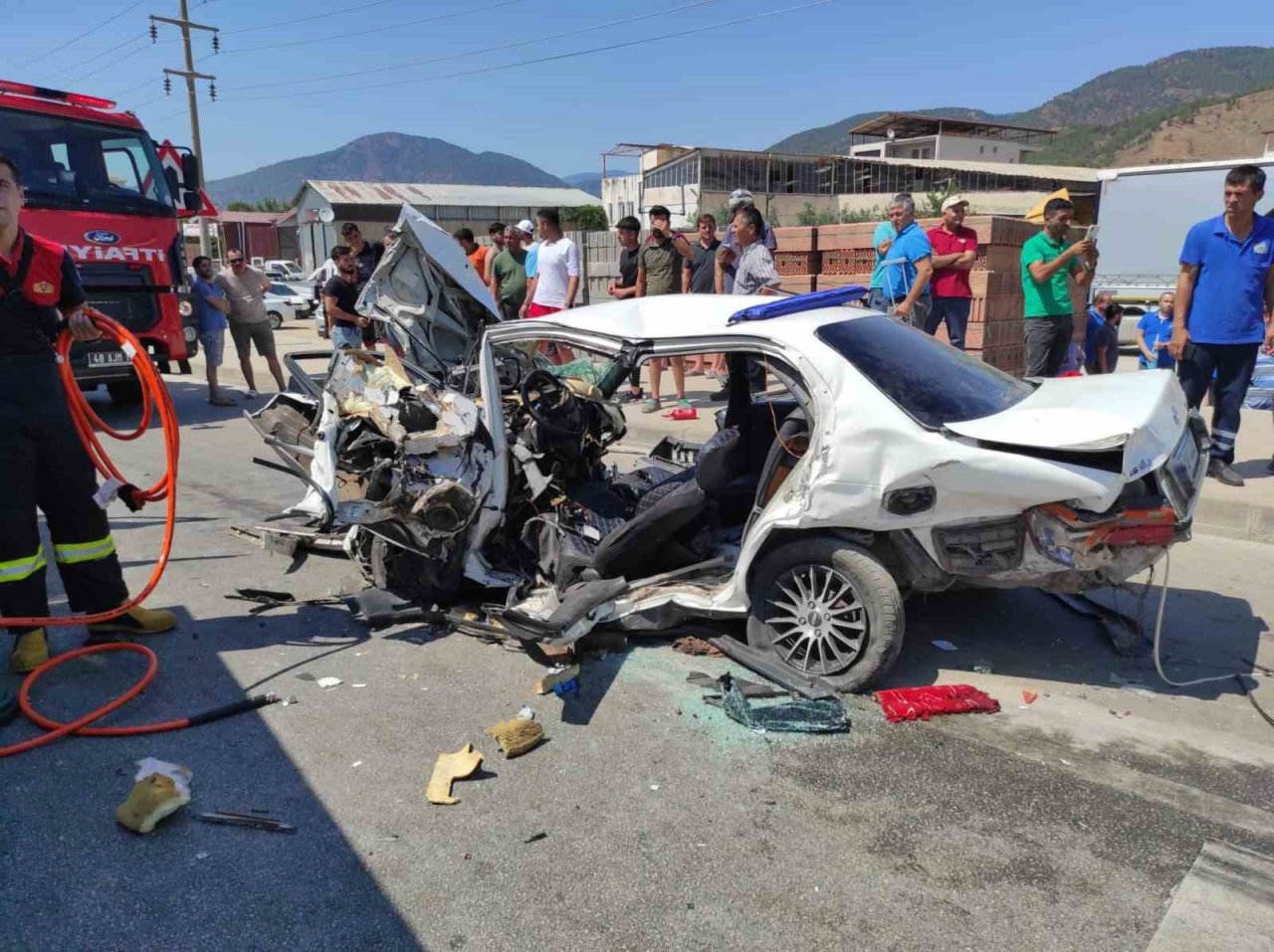 Fethiye’de meydana gelen 4 araçlı kazada ölü sayısı 2’ye yükseldi