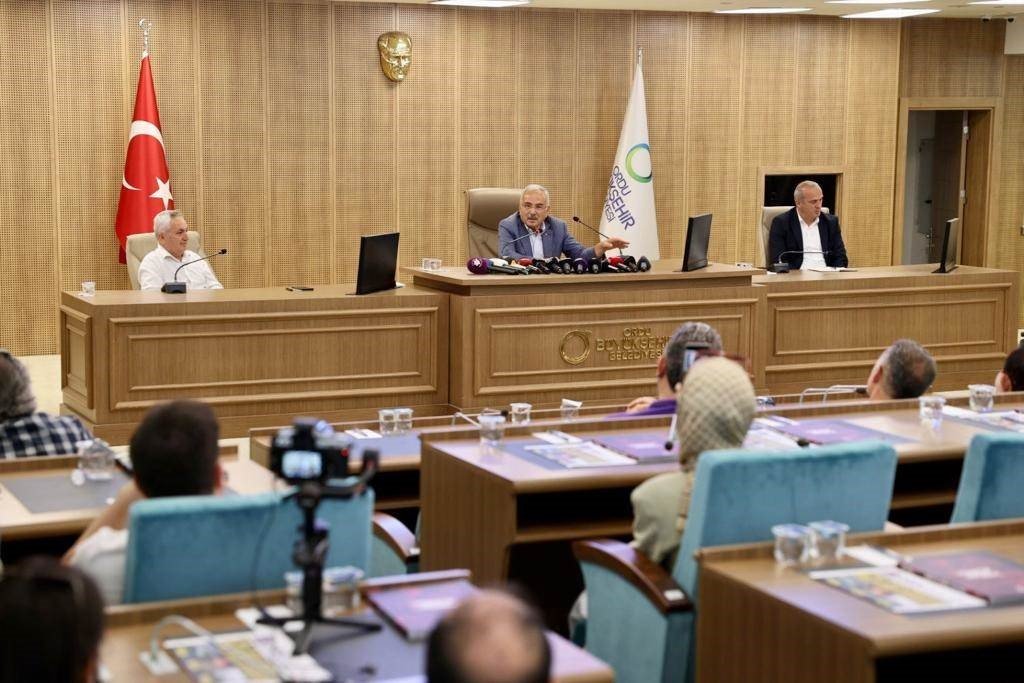 Başkan Güler: "1200 heyelan meydana geldi"