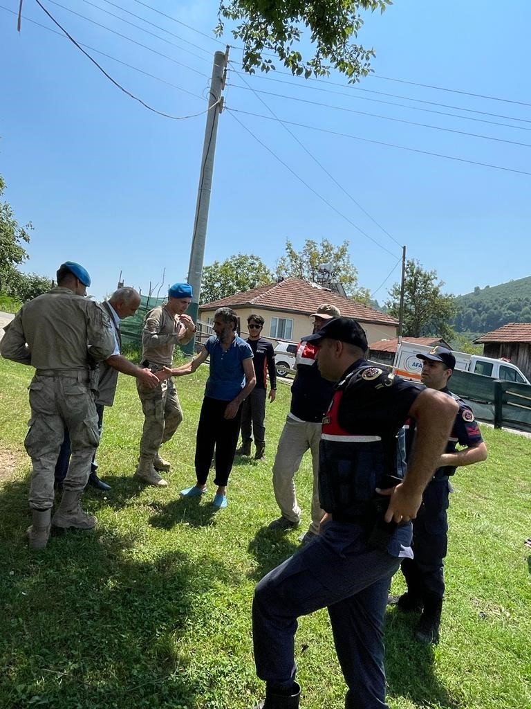 Kaybolan vatandaş ormanlık alanda bulundu