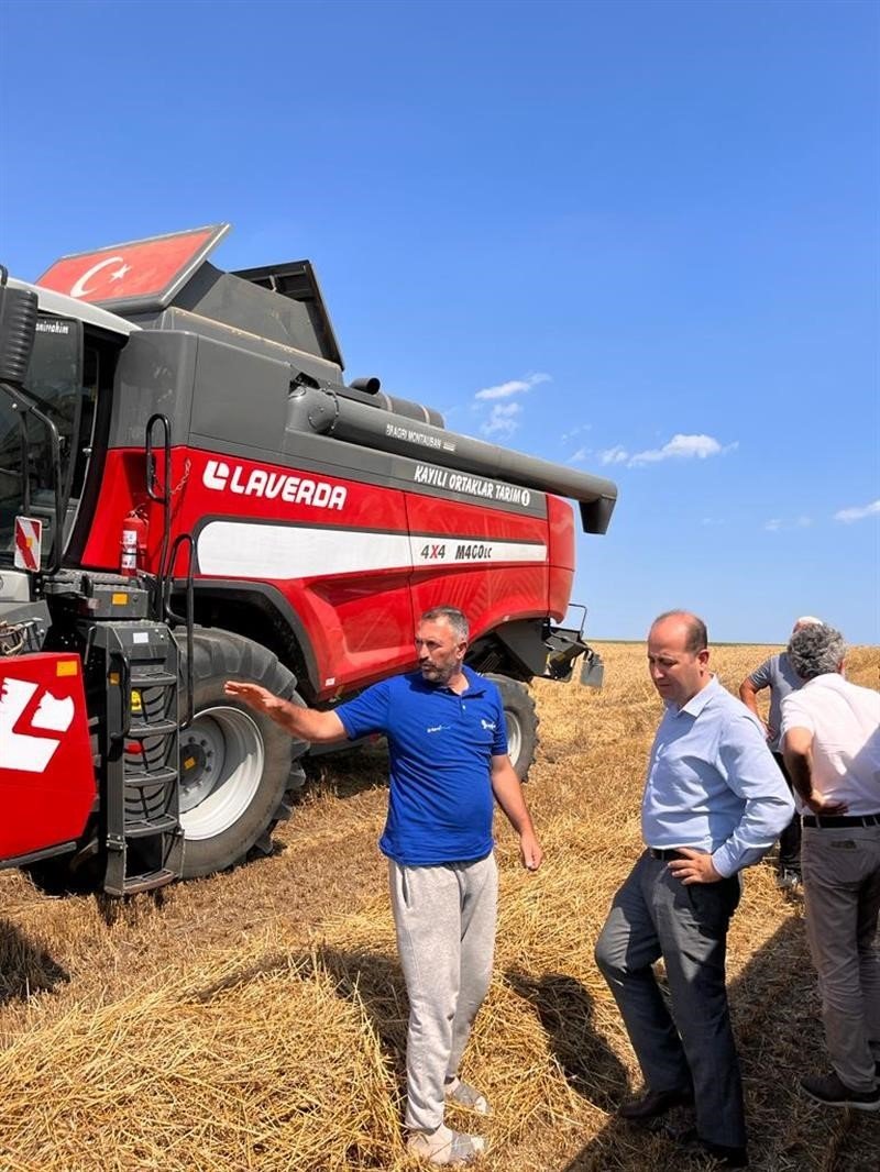 Tekirdağ’da buğday hasadı devam ediyor