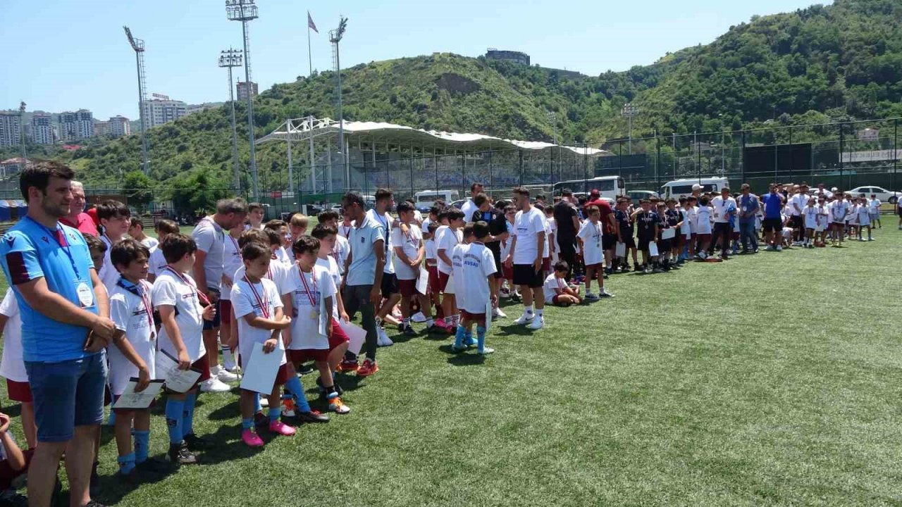 Trabzonspor Futbol Okulları Yaz Kampı’nın ilk etabı tamamlandı
