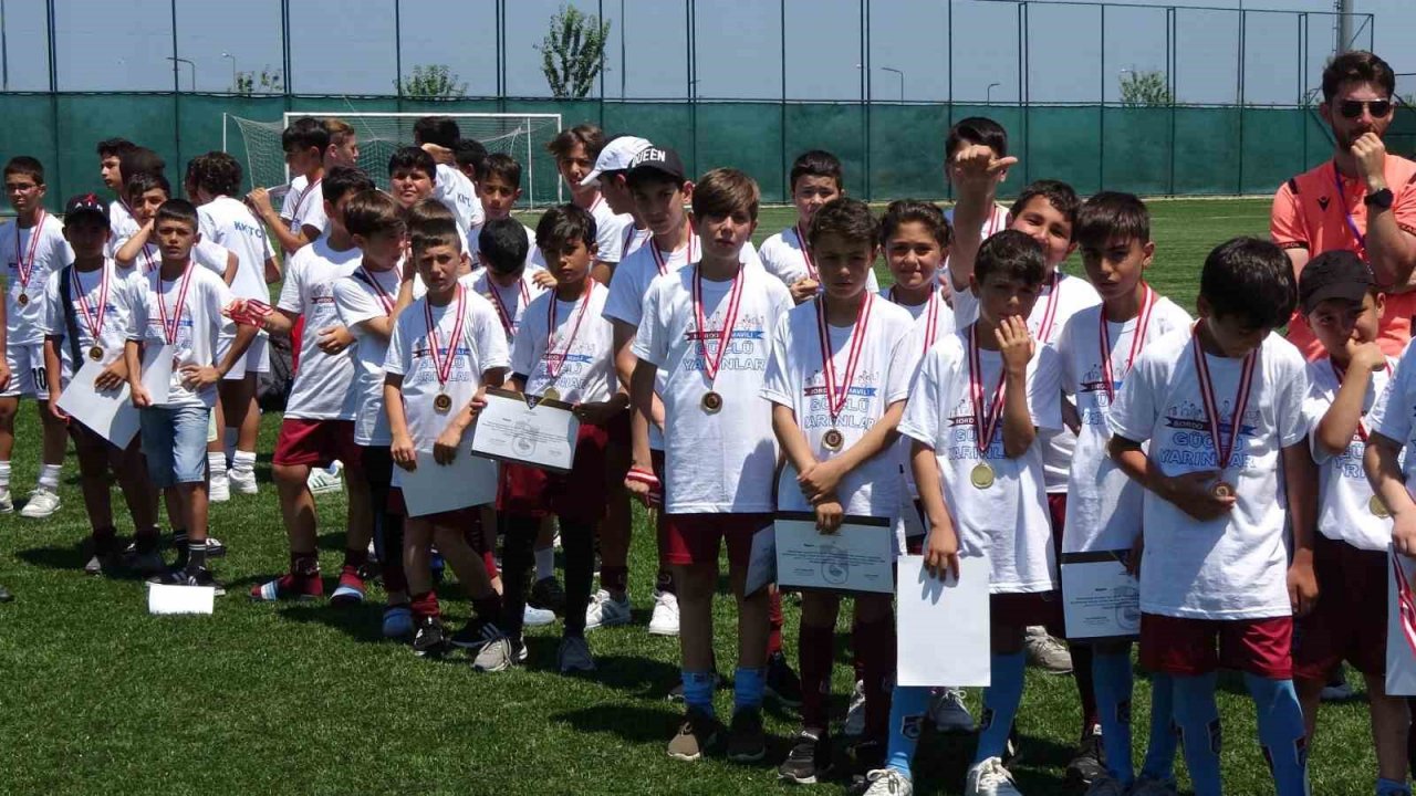 Trabzonspor Futbol Okulları Yaz Kampı’nın ilk etabı tamamlandı