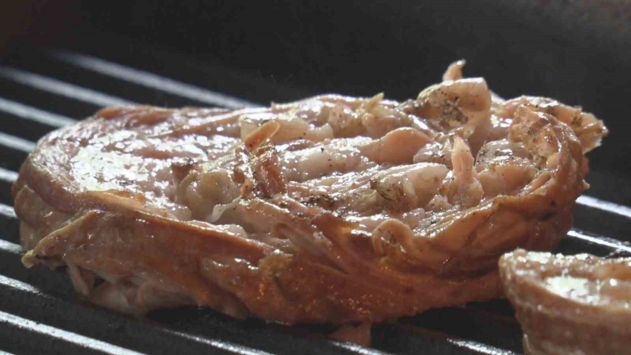 AB üyelik sürecinde kokorece gelecek yasağa esnaftan çözüm: “Adını değiştirir, kokoreci yine yeriz”