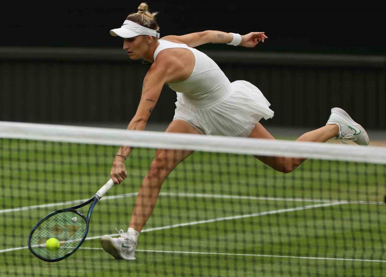 Wimbledon’da ilk finalist Marketa Vondrousova oldu