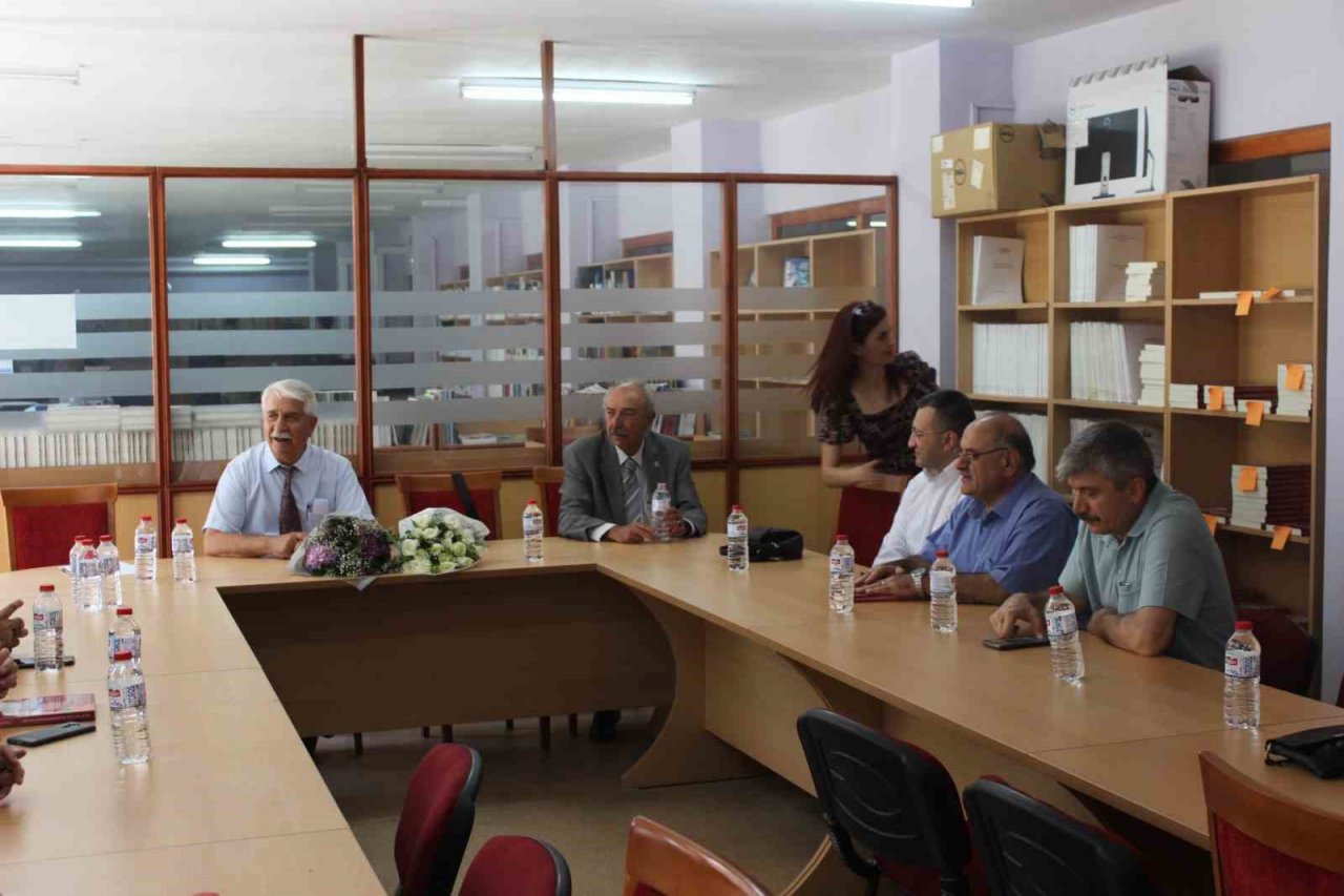 ’Bir Akademisyenin Hayat Yolculuğu’ kitabı tanıtıldı