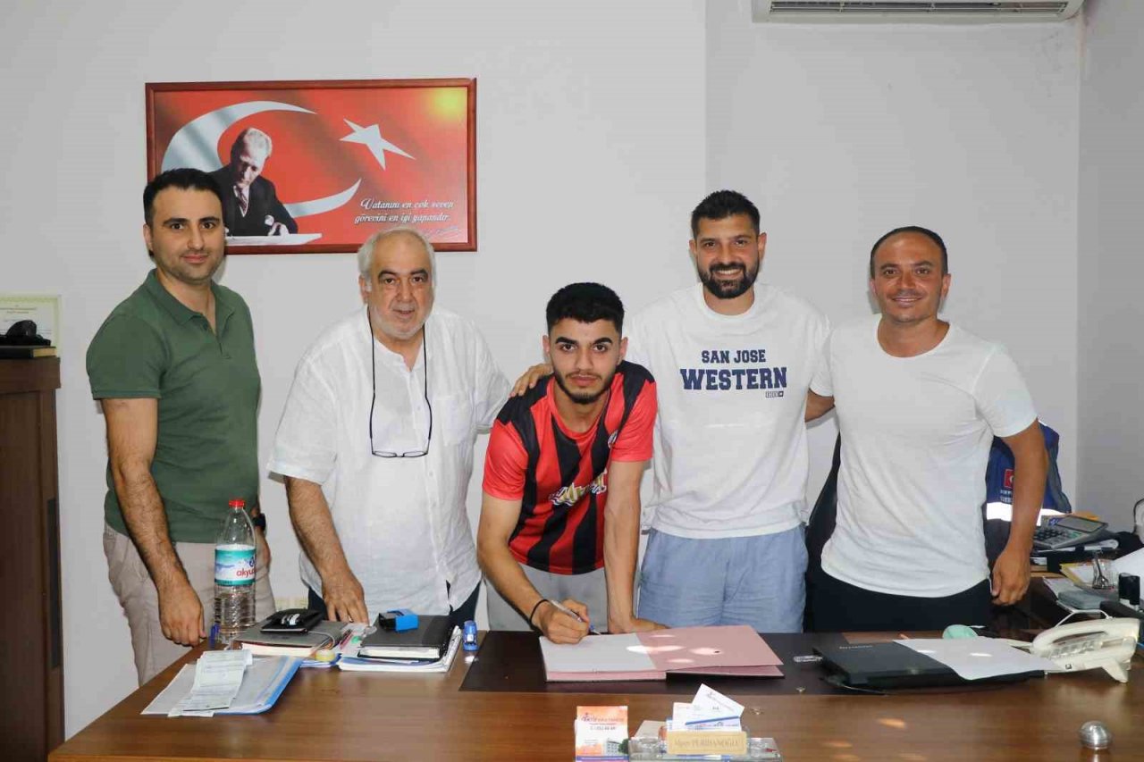 Çiftlikköy Belediyespor’dan iç ve dış transferde 20 imza