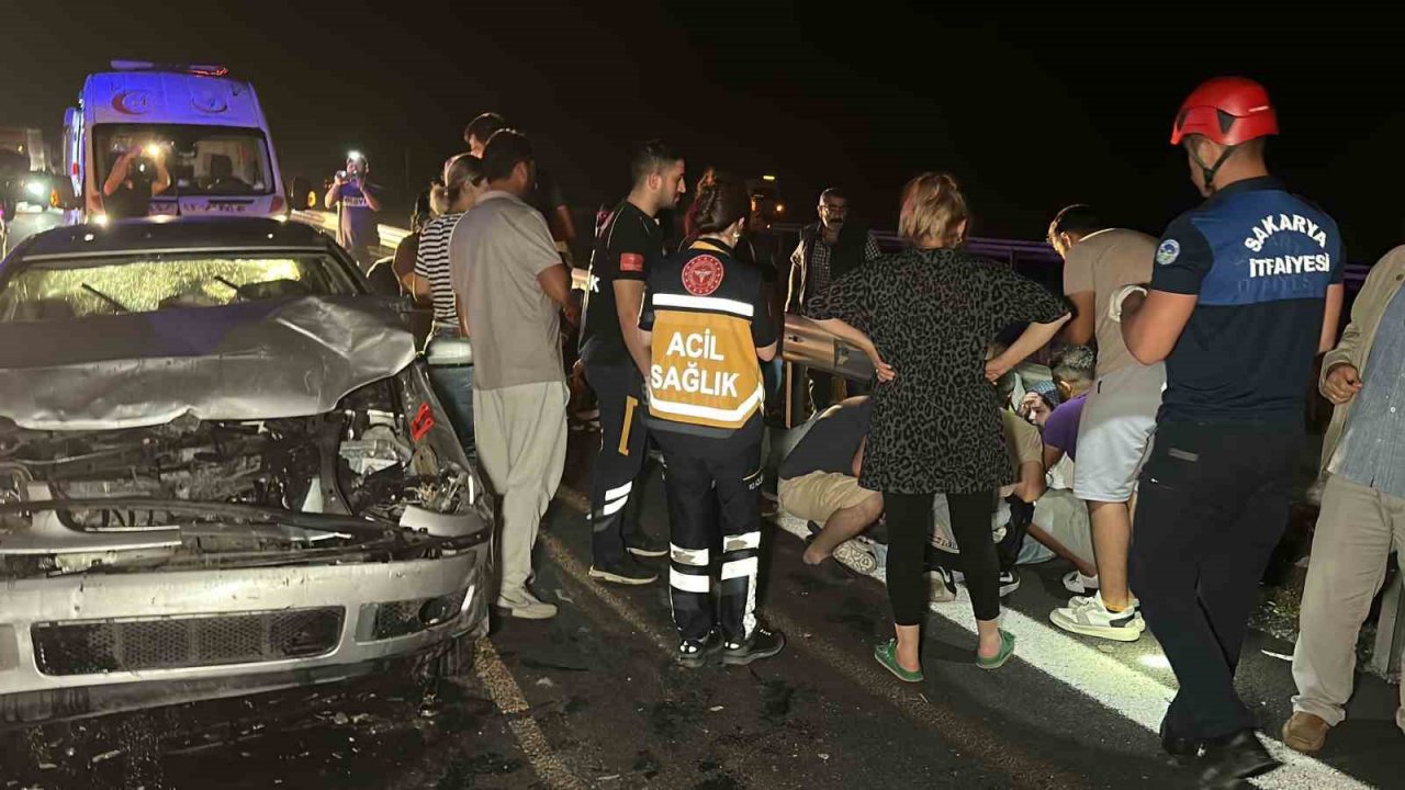 5 aracın karıştığı kazada 14 kişi yaralandı