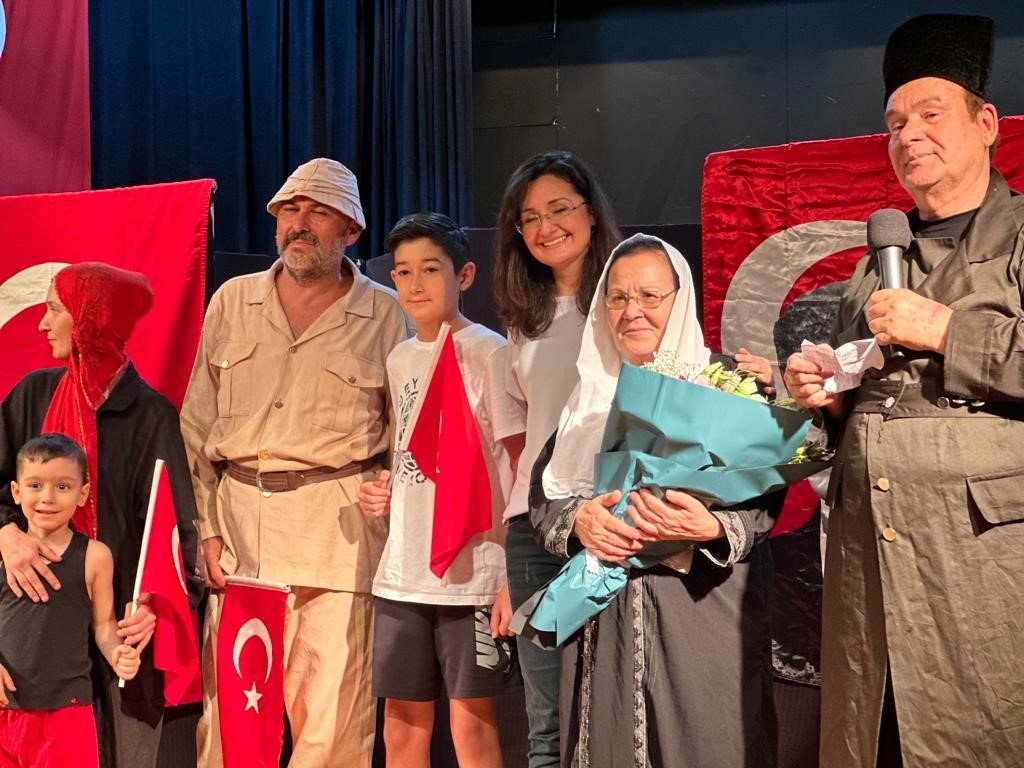 ’Vatan Sevdalıları’ Nazilli’de büyük beğeni topladı