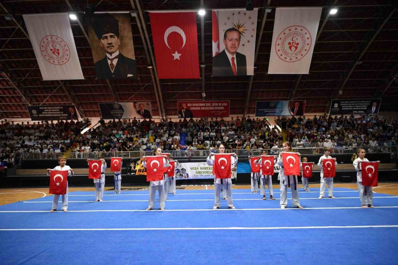 Gençler yazın spora doyacak