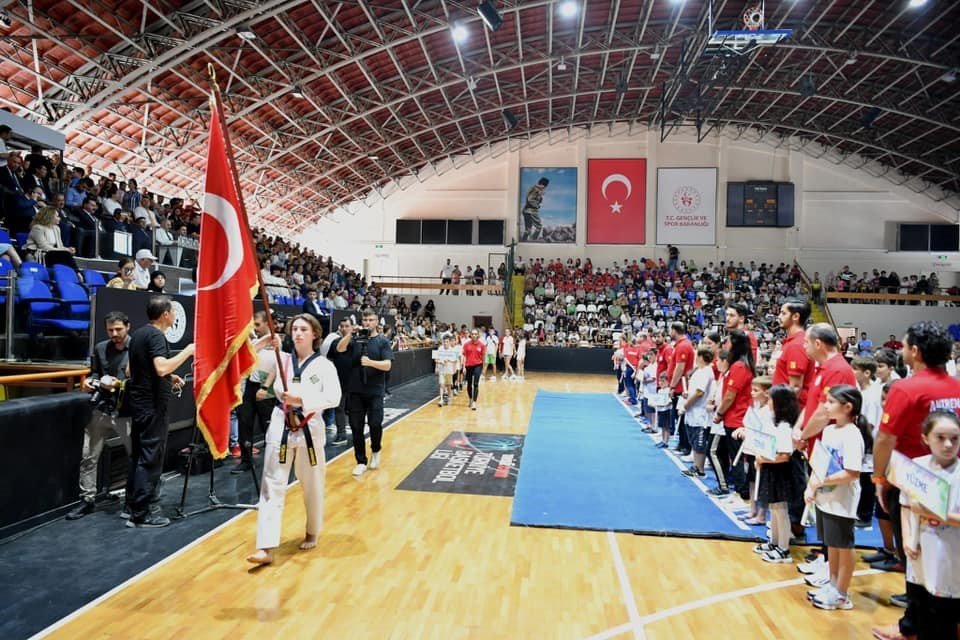 Gençler yazın spora doyacak