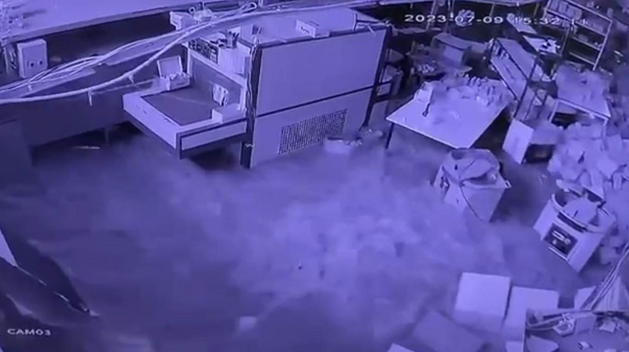 Bartın’daki sel anı güvenlik kamerasına yansıdı