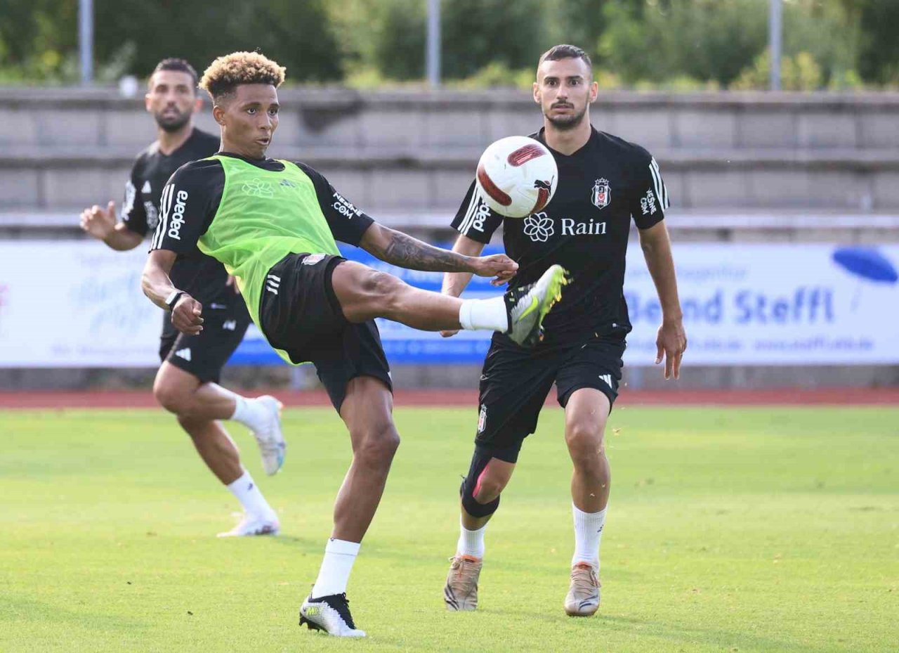 Beşiktaş, yeni sezon hazırlıklarını sürdürdü