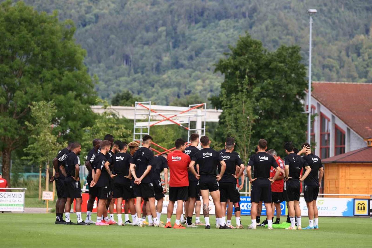 Beşiktaş, yeni sezon hazırlıklarını sürdürdü