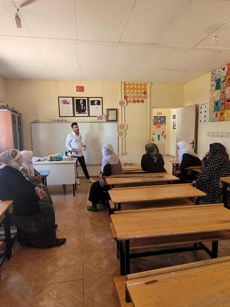 Karlıova’da kene vakalarına karşı bilgilendirmeler sürüyor