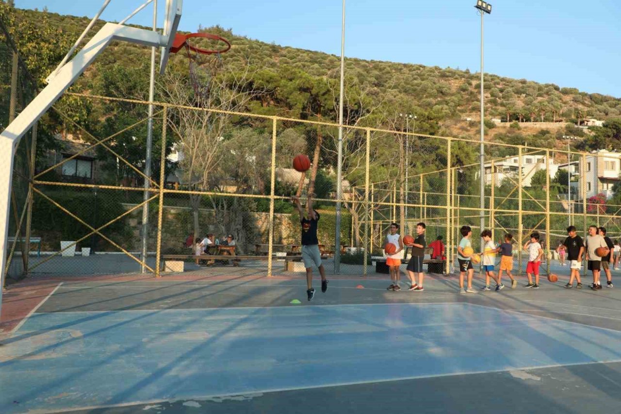 Bodrum Belediyesi’nin yaz kursları başladı