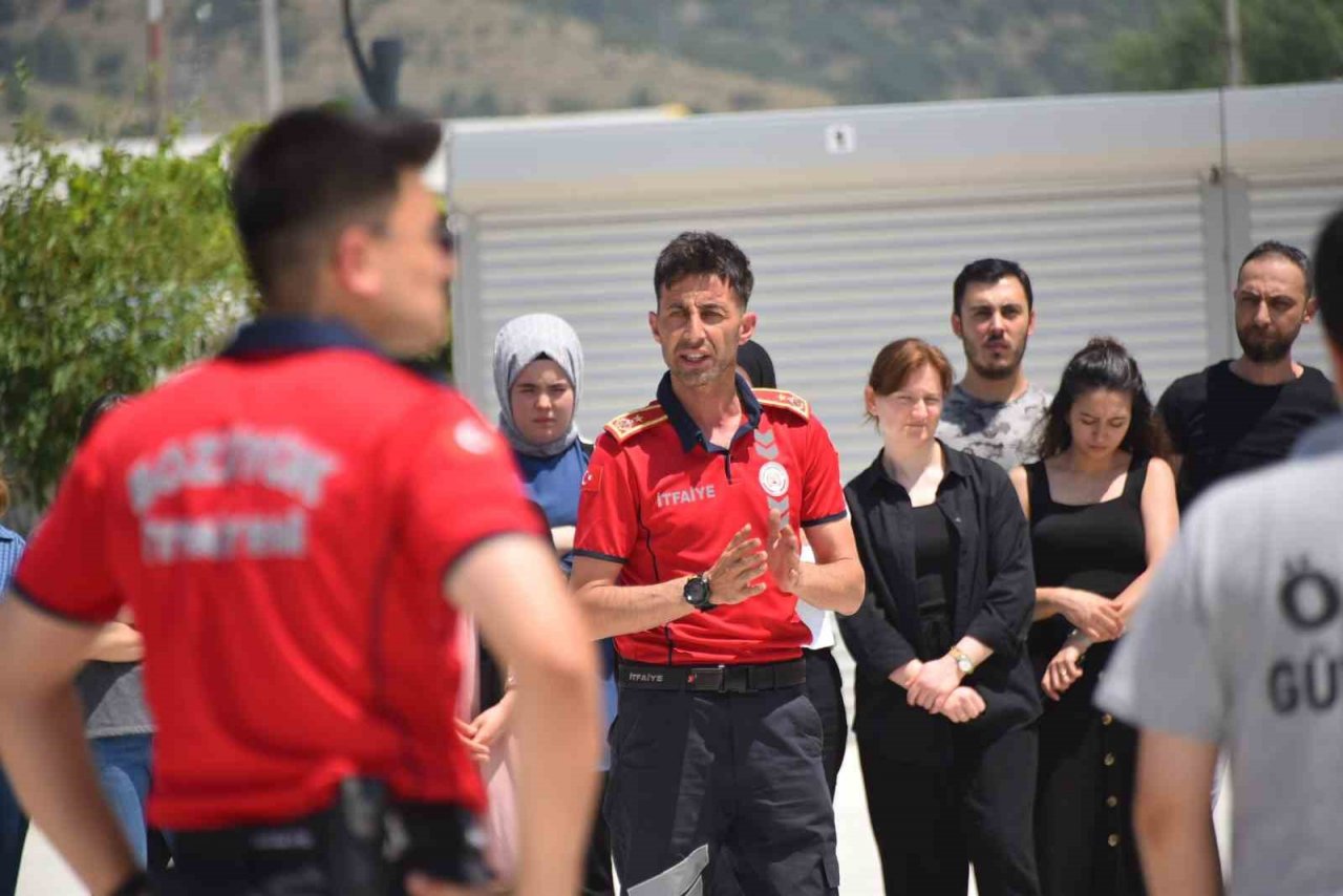 Bozüyük Belediyesi İtfaiyesi’nden yangın eğitimi