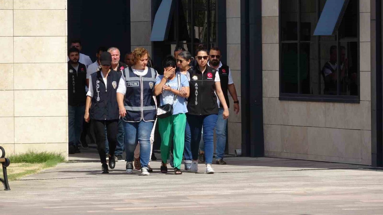 Çanakkale’de fuhuştan aylık 1 milyon TL kazanç sağlayan 4 şüpheli yakalandı