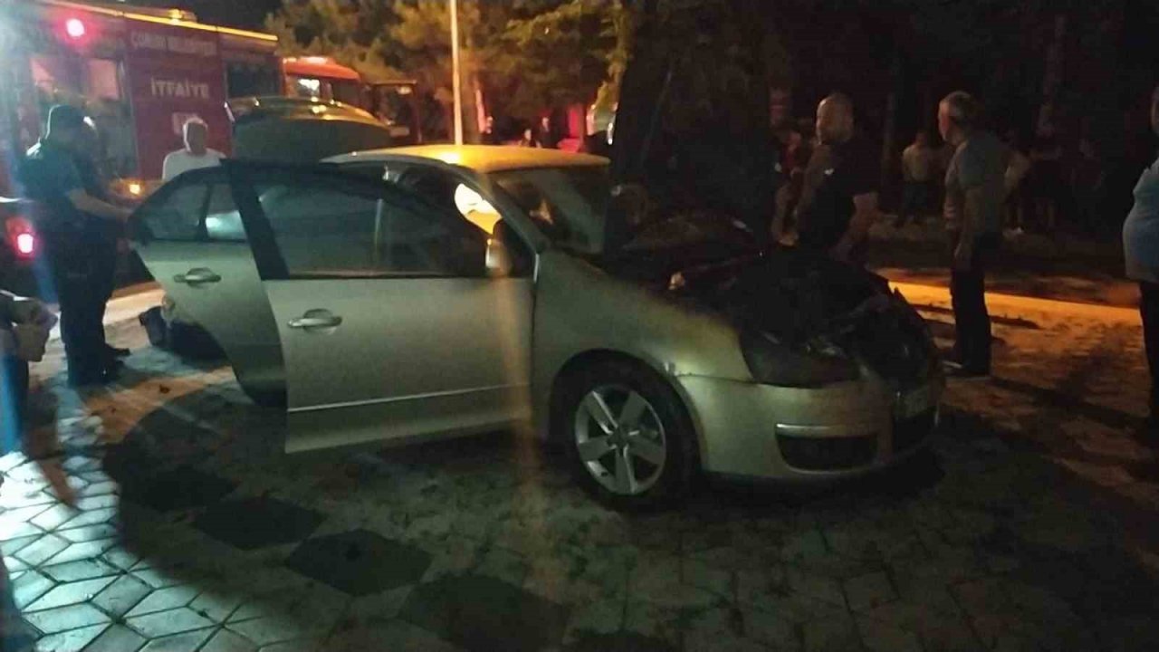 Park halindeki otomobil yandı