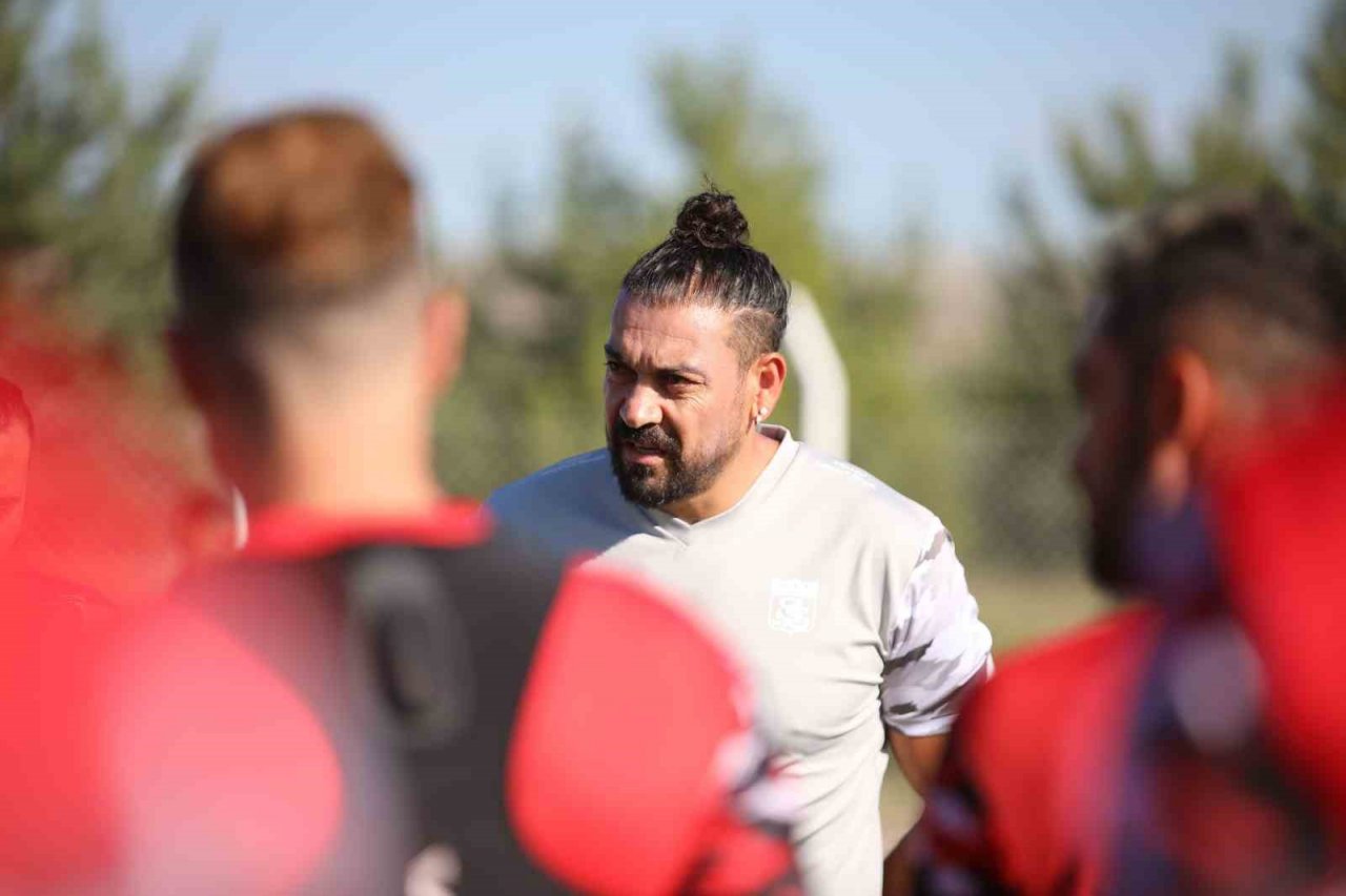 Servet Çetin: “Çıtamız yüksek”