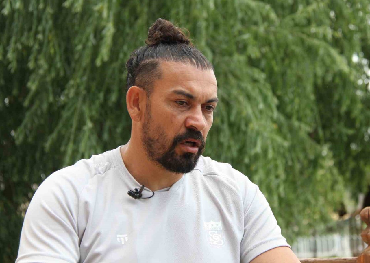 Servet Çetin: “Çıtamız yüksek”