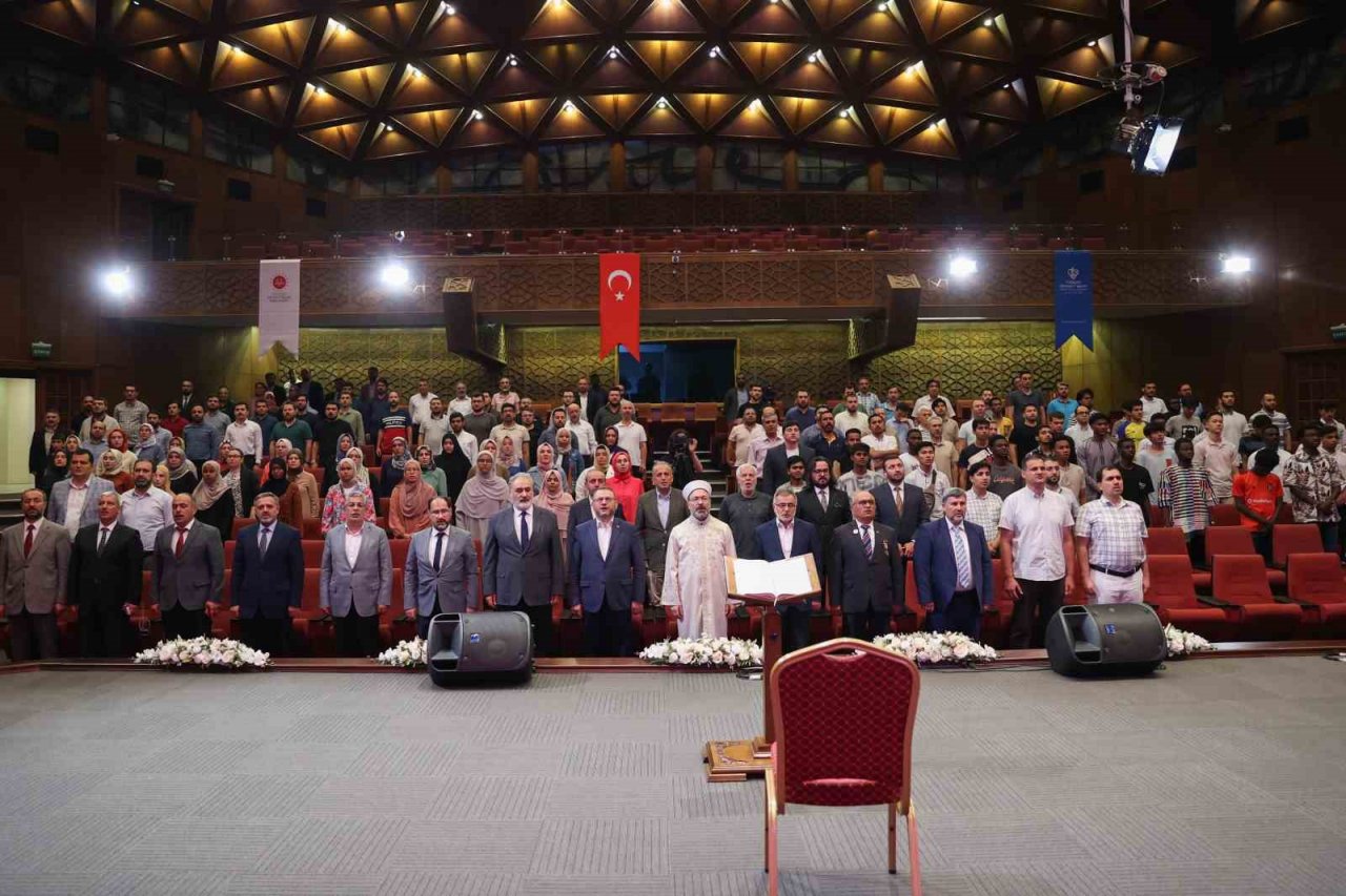 Diyanet İşleri Başkanı Erbaş: “Birlik ve beraberliğimizi zedeleyen anlayışlar asla İslami olamaz”